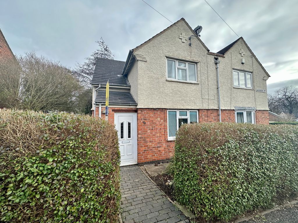 3 bed semidetached house to rent in Mackenzie Street, Derby DE22, £900
