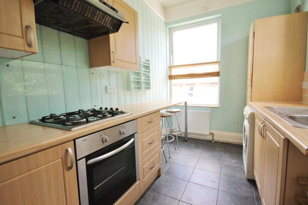 2 bed flat to rent in St. Judes Road, Englefield Green, Egham, Surrey