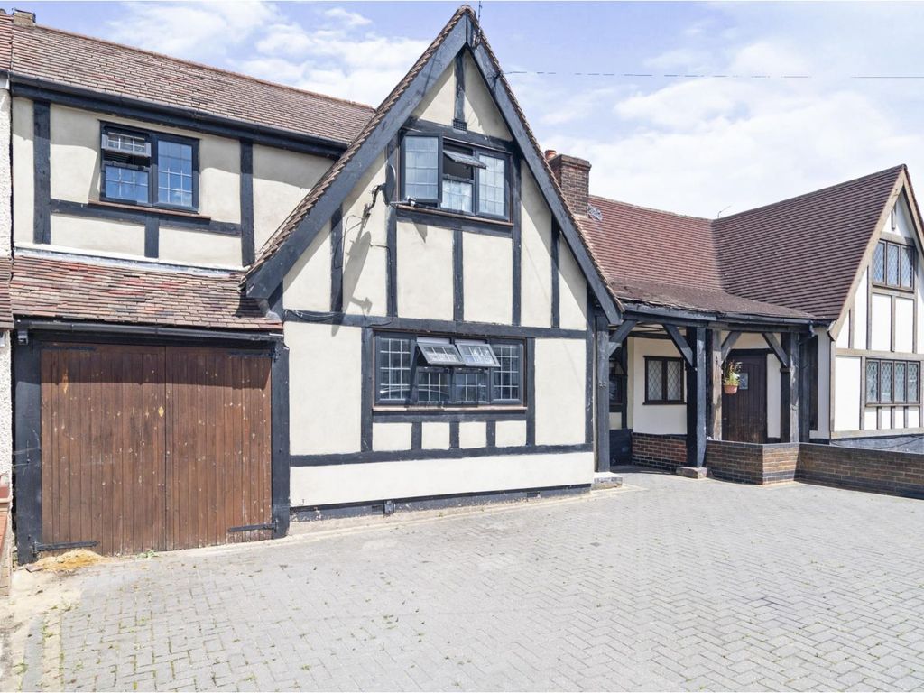 4 bed terraced house for sale in Lawns Way, Romford RM5 Zoopla