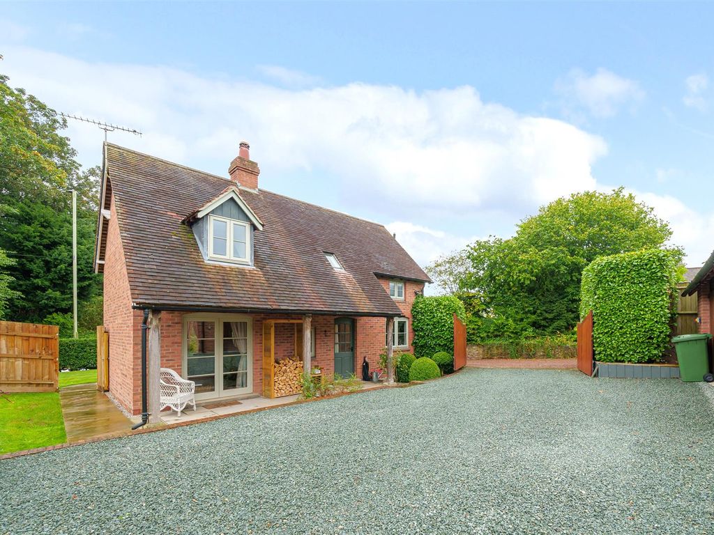 3 bed detached house for sale in Field View Cottages, Brimfield, Ludlow