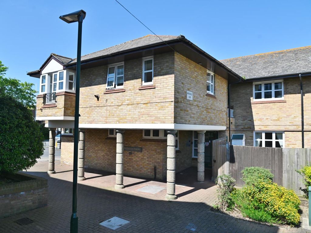 2 bed property for sale in Walpole Road, Teddington TW11, £210,000 Zoopla