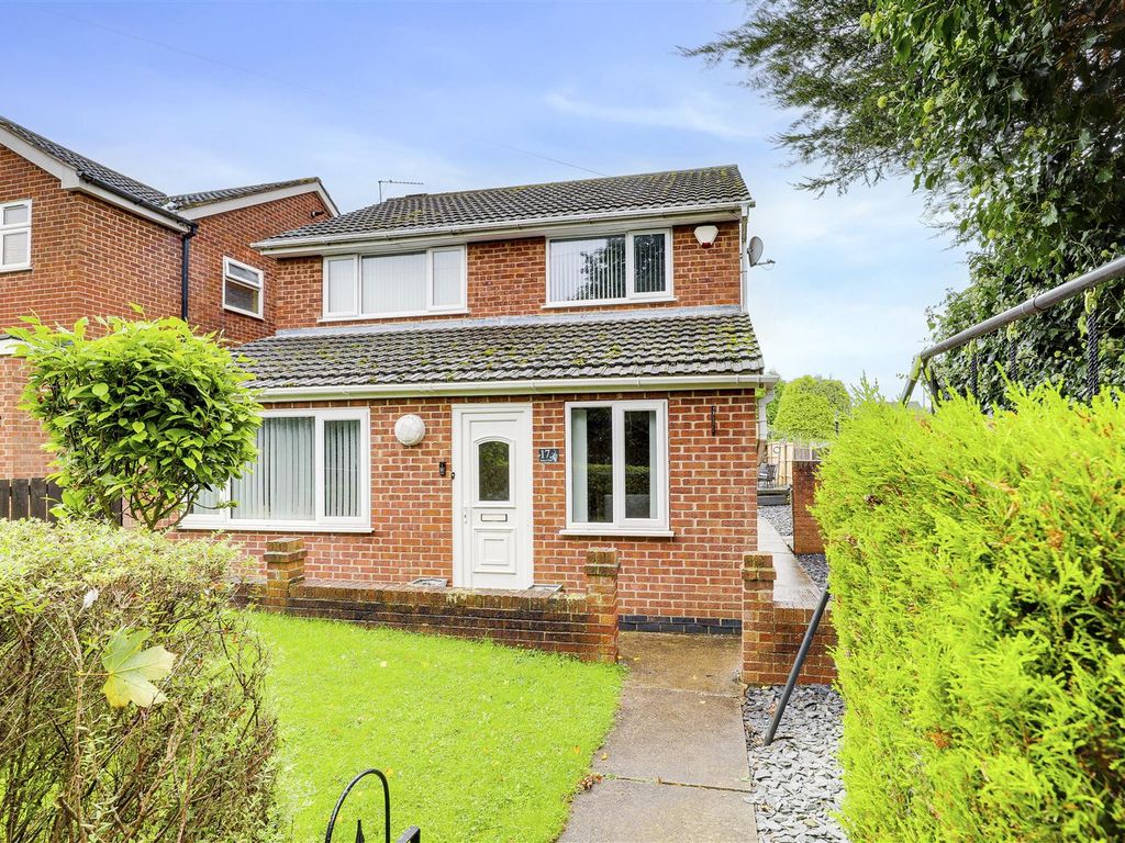 3 bed detached house for sale in Totnes Close, Hucknall