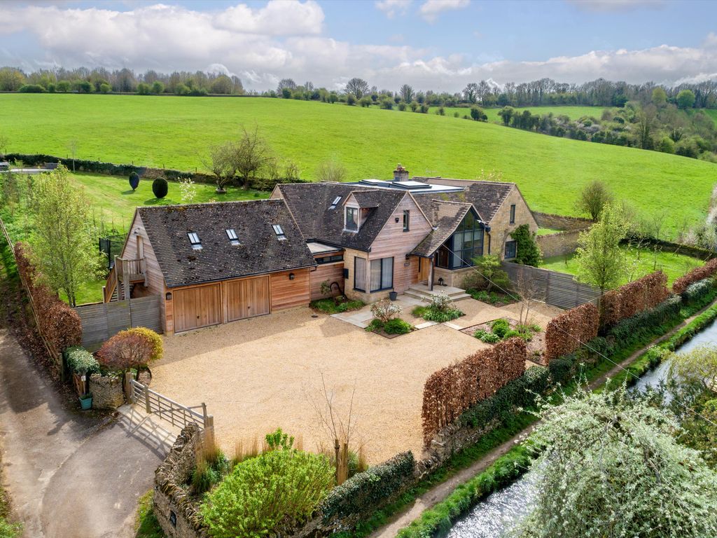 6 bed detached house for sale in Naunton, Cheltenham, Gloucestershire