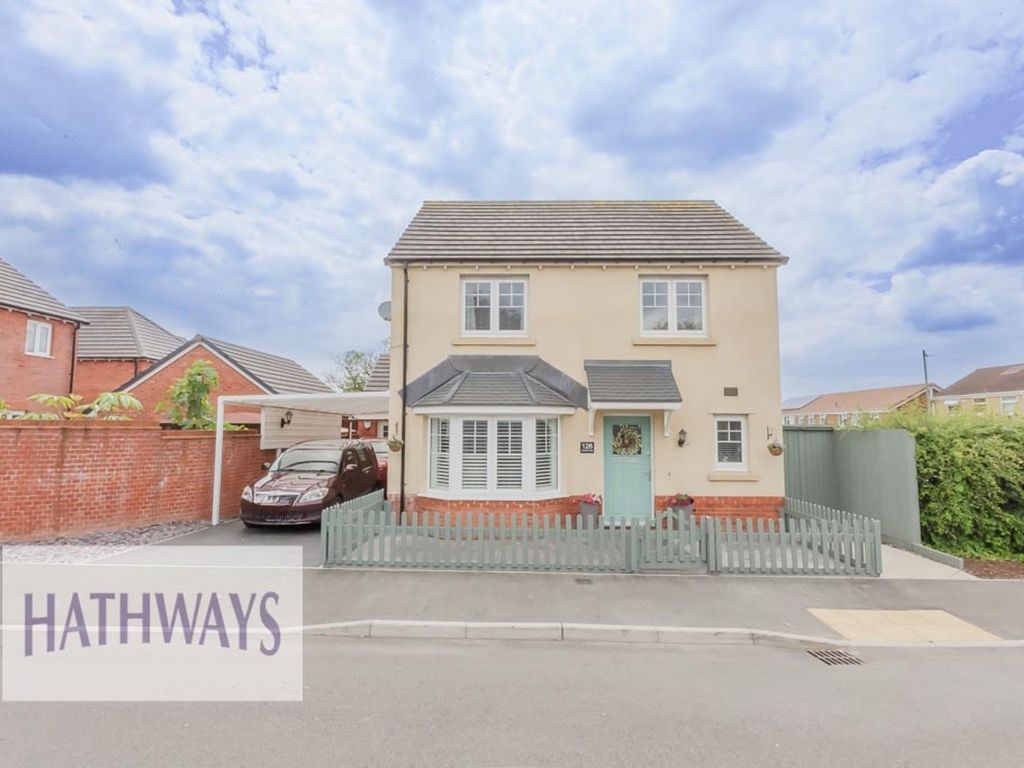 3 bed detached house for sale in Oakfield Grange, Oakfield NP44, £