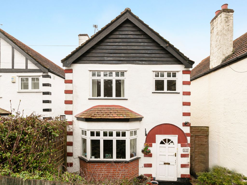 3 bed detached house for sale in Staples Road, Loughton, Essex IG10