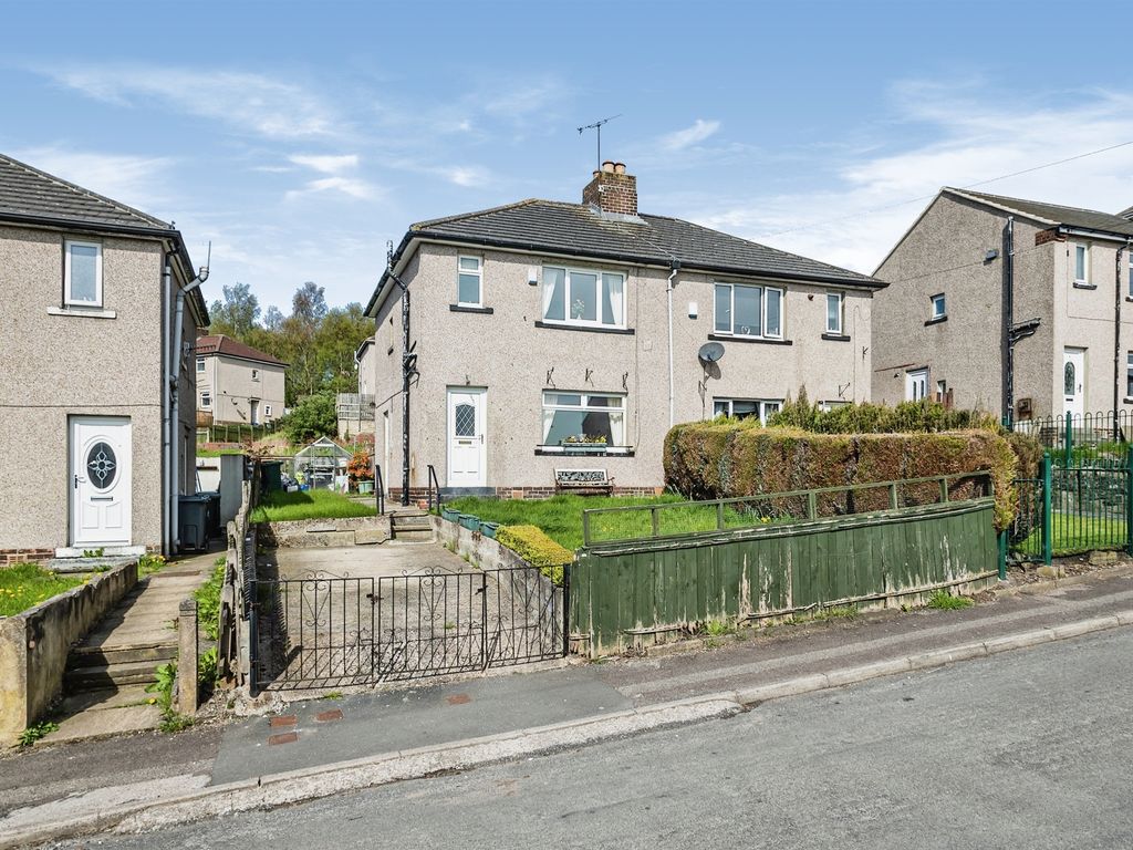 3 bed semidetached house for sale in Braithwaite Grove, Keighley BD22