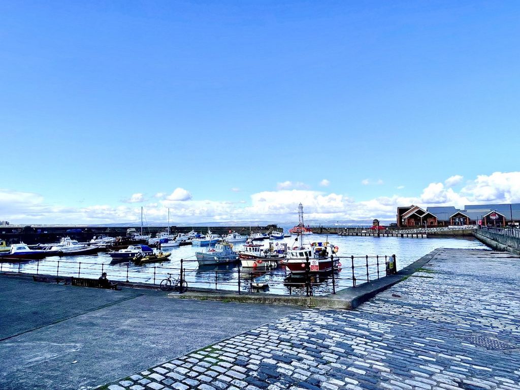 Lindsay Road Edinburgh EH6  