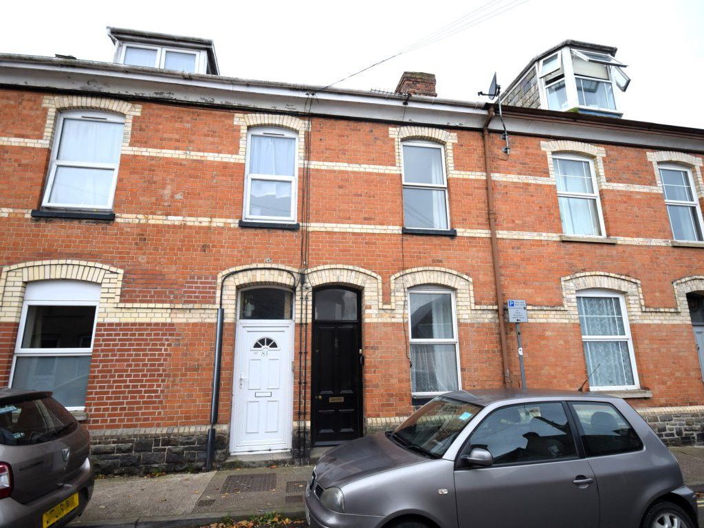 2 bed property to rent in Honestone Street, Bideford, Devon EX39, £685