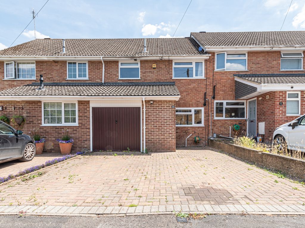 3 bed terraced house for sale in Fox Drive, Yateley, Hampshire GU46