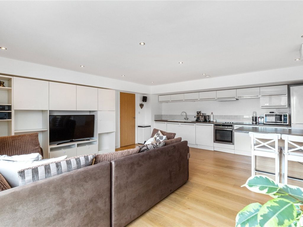 Fallsbrook Road, London SW16  