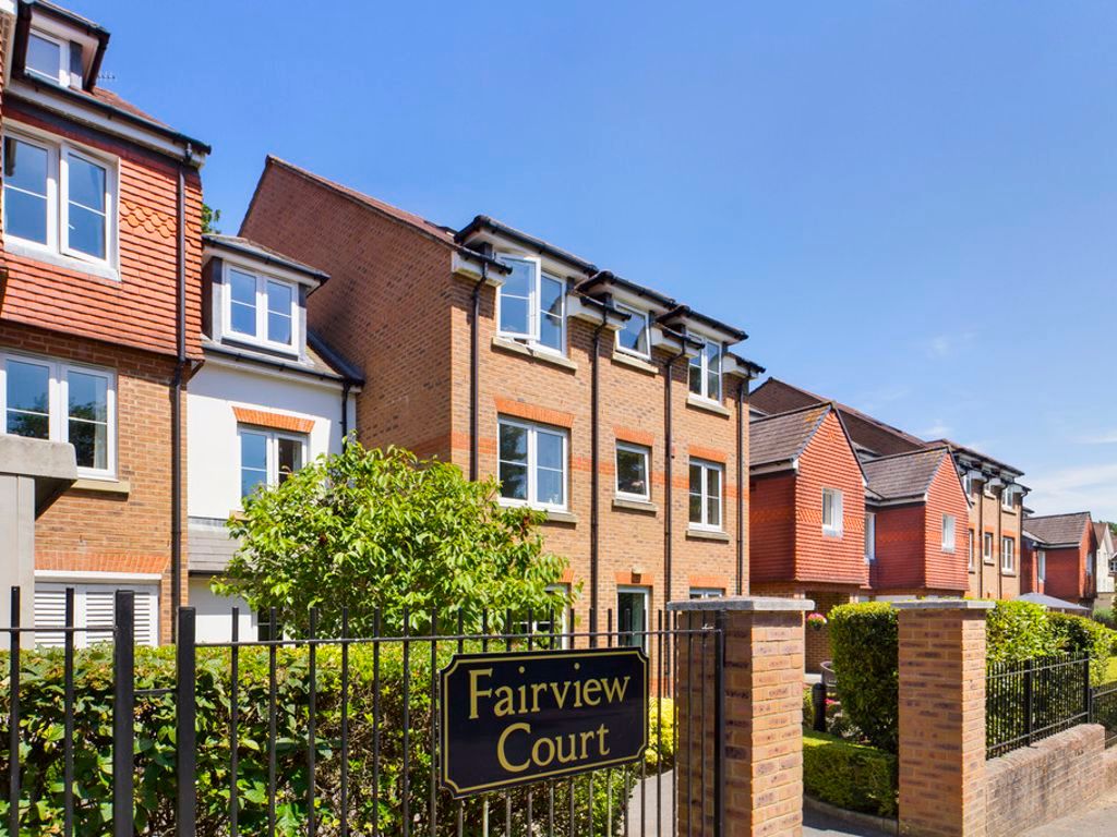 1 bed flat for sale in Fairfield Road, East Grinstead RH19 Zoopla