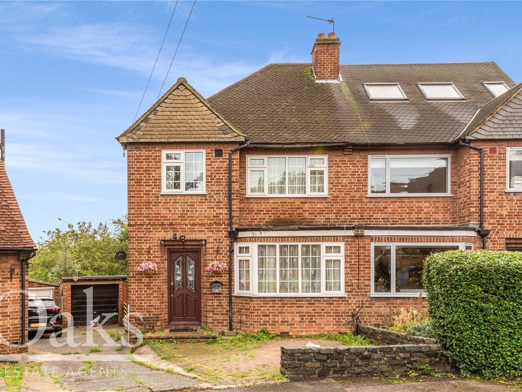 3 bed semidetached house for sale in Sunset Gardens, London SE25, £