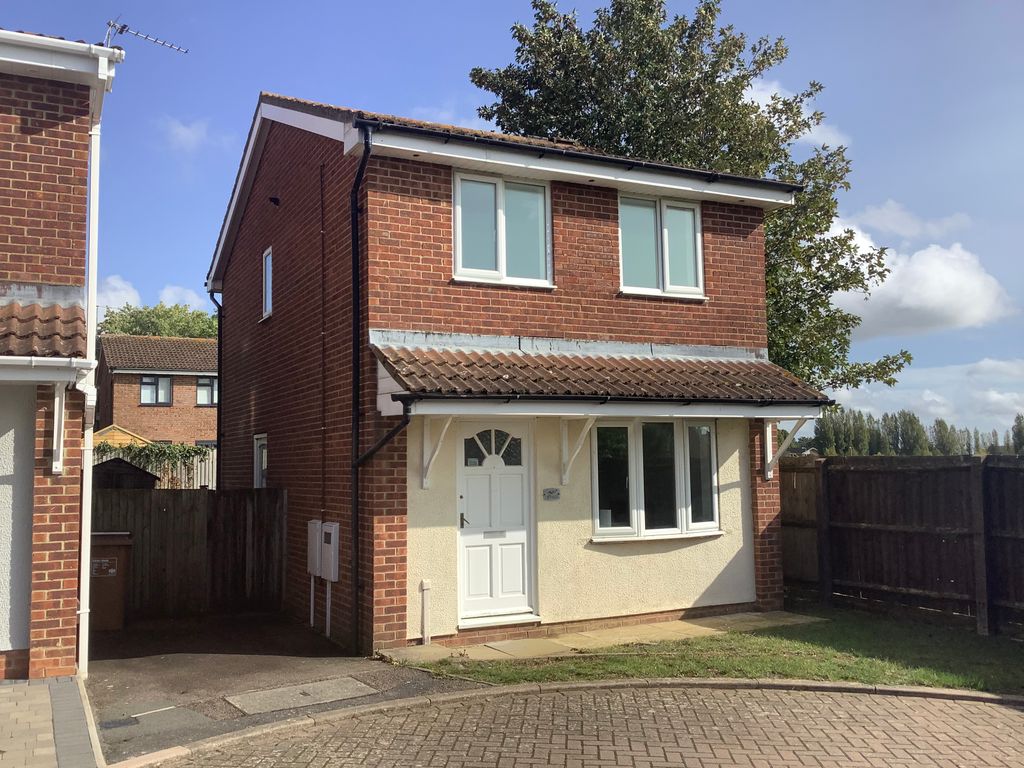 3 bed detached house to rent in Sir John Pascoe Way, Duston