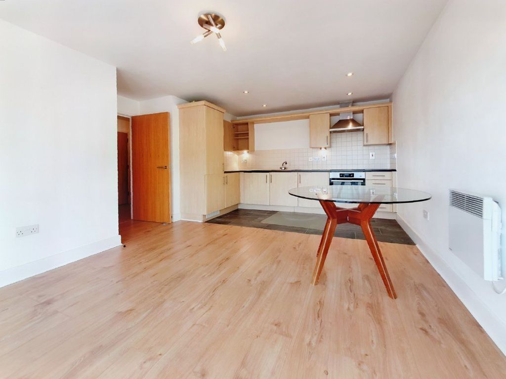2 bed property to rent in Redford Way, Uxbridge UB8, £1,650 pcm Zoopla
