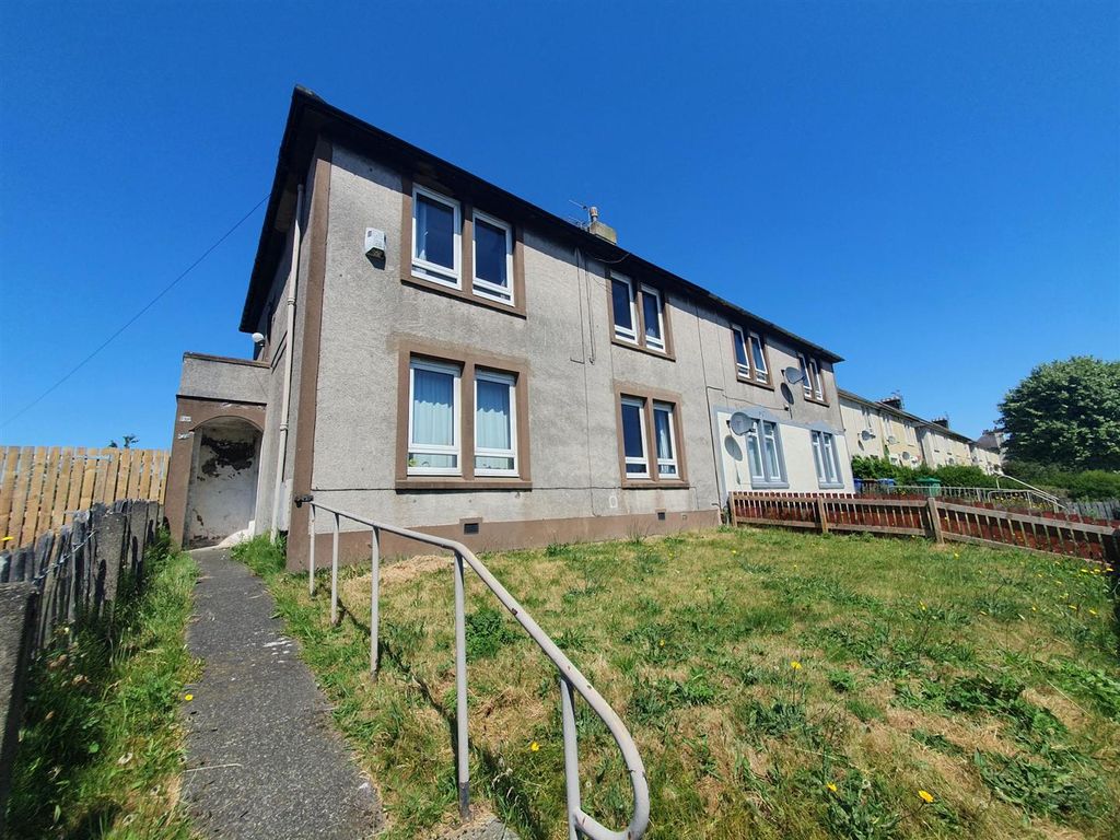 2 bed flat to rent in Den Walk, Methil, Leven KY8 Zoopla