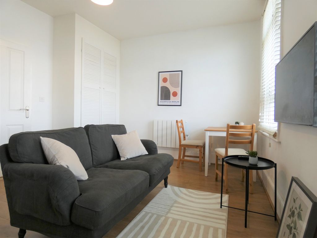 Lewisham Way, New Cross SE14