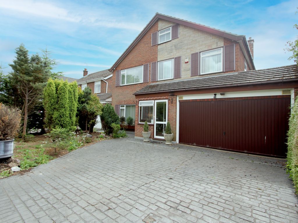 5 bed detached house for sale in Kenilworth Road, Balsall Common
