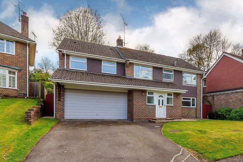 5 bed detached house for sale in Ash Combe, Chiddingfold, Godalming GU8 Zoopla