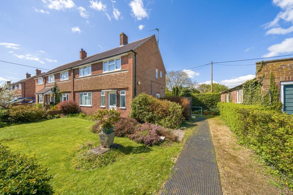 3 bed semidetached house for sale in Thatcham, Berkshire RG18 Zoopla