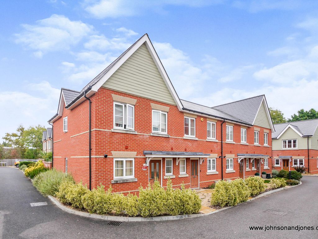 Highcross Place, Chertsey KT16  