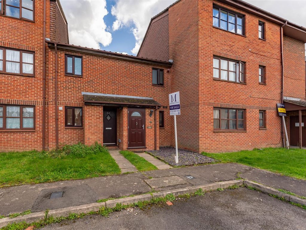 1 Bed Terraced House For Sale In Newcourt, Cowley, Uxbridge UB8 - Zoopla