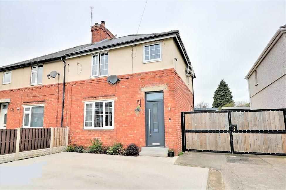 3 bed semidetached house for sale in Princess Street, Woodlands