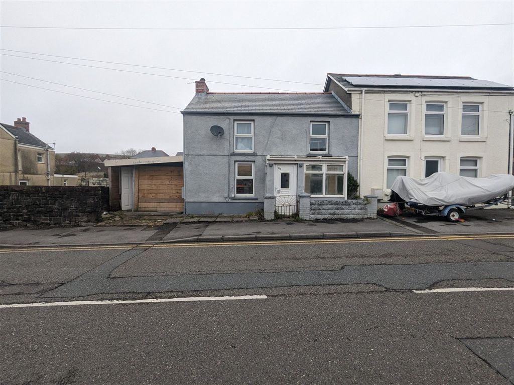 3 bed end terrace house for sale in Cwmgarw Road, Upper Brynamman