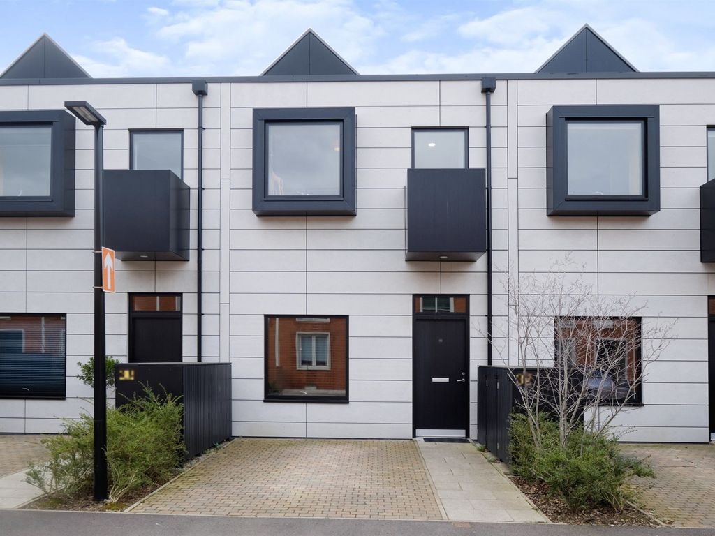 South Loop Park, Birmingham B16  