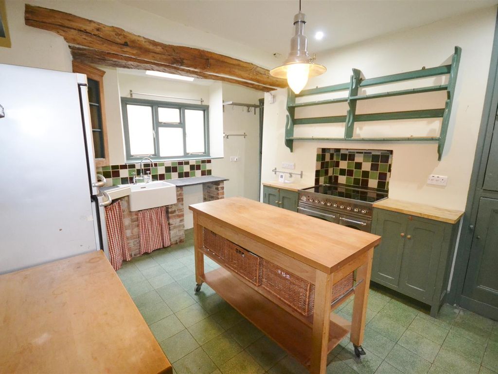 Property Details For Ivy House Ferryside Sa17 5ss Zoopla