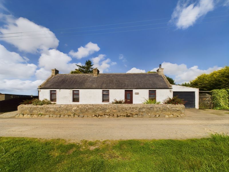 3 bed cottage for sale in Cuminestown, Turriff AB53, £139,500 Zoopla