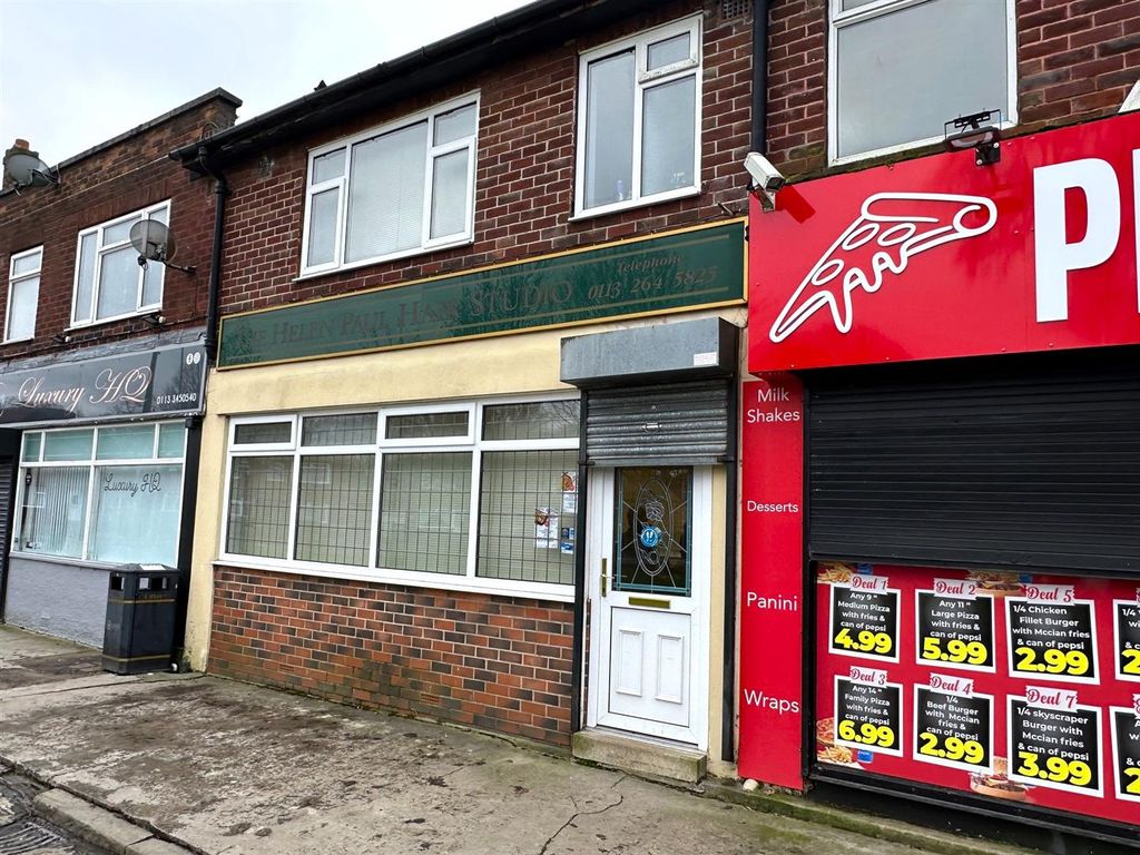 Retail premises to let in Pendas Way, Crossgates, Leeds LS15, £6,995 pa