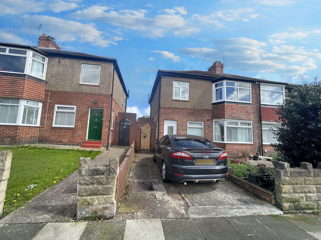 2 bed flat for sale in Elmcroft Road, Forest Hall, Newcastle Upon Tyne