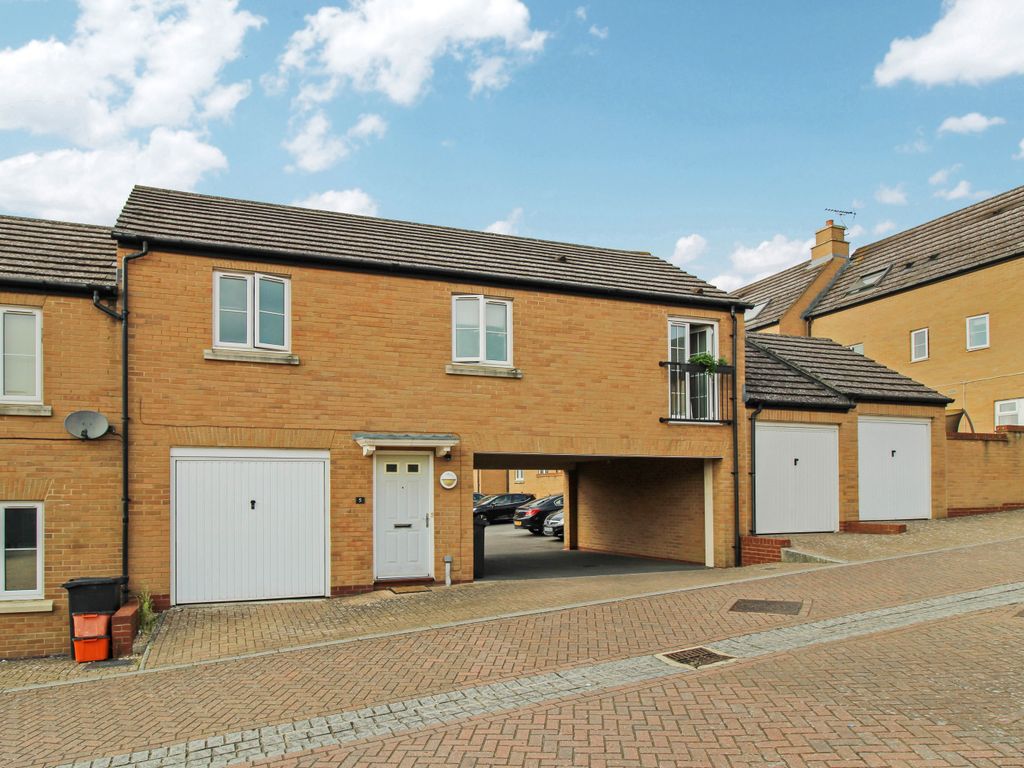 2 bed property for sale in Alwyn Court, Redhouse, Swindon SN25 Zoopla