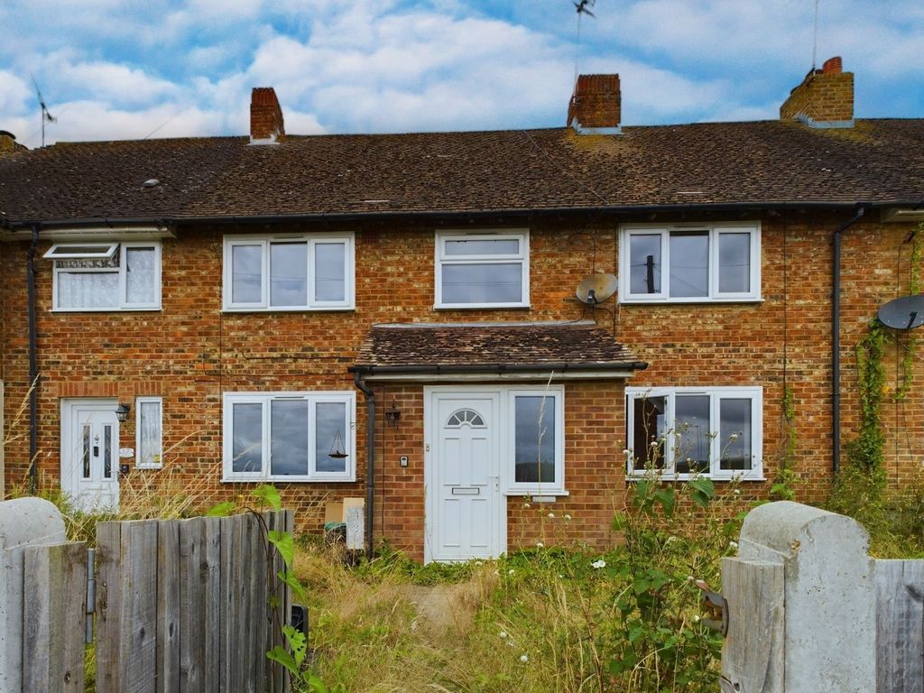 4 bed terraced house for sale in Wotton Road, Ashford TN23, £250,000