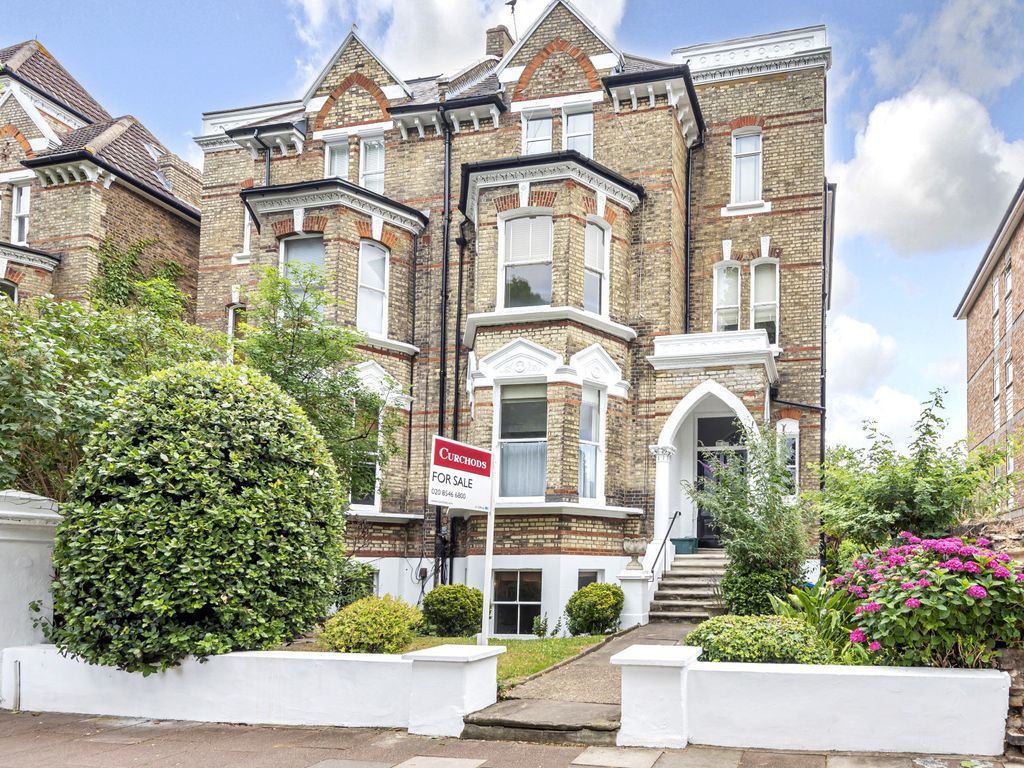 1 bed flat for sale in Maple Road, Surbiton KT6 Zoopla