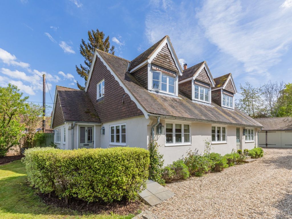 3 bed detached house for sale in Long Sutton, Hook RG29, £850,000 Zoopla