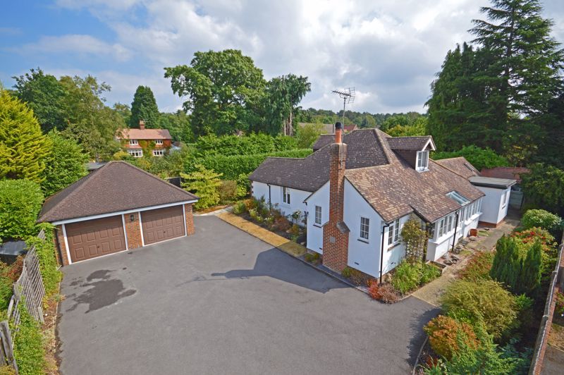 4 bed bungalow for sale in Wilsons Road, Headley Down, Bordon GU35 Zoopla
