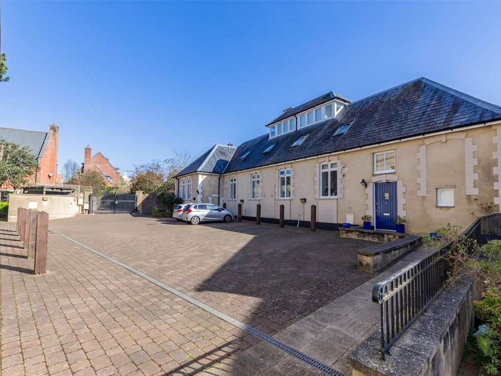 2 bed end terrace house for sale in Tennyson Mews, Carriage Drive