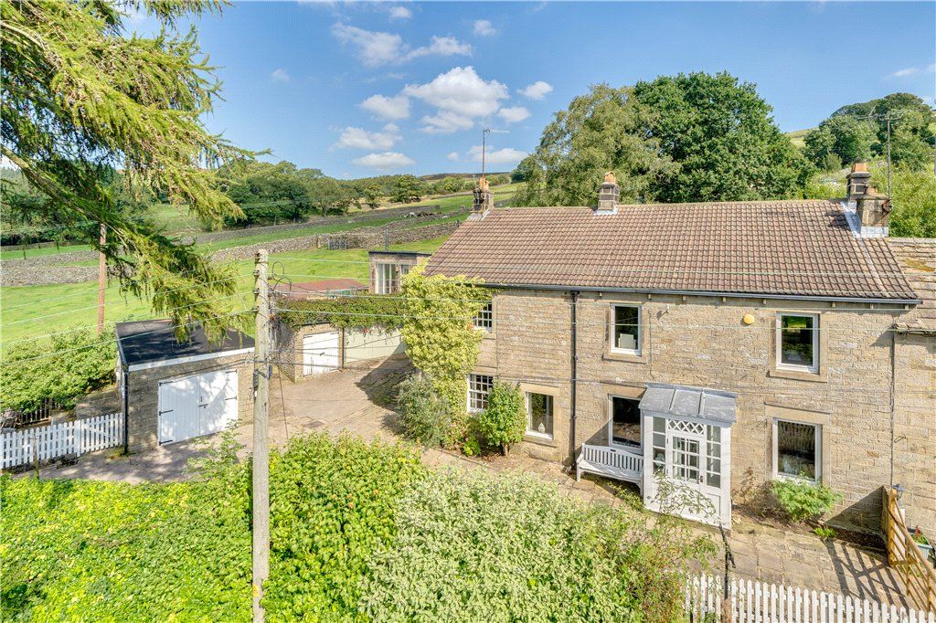 5 bed semidetached house for sale in Wath, Harrogate, North Yorkshire