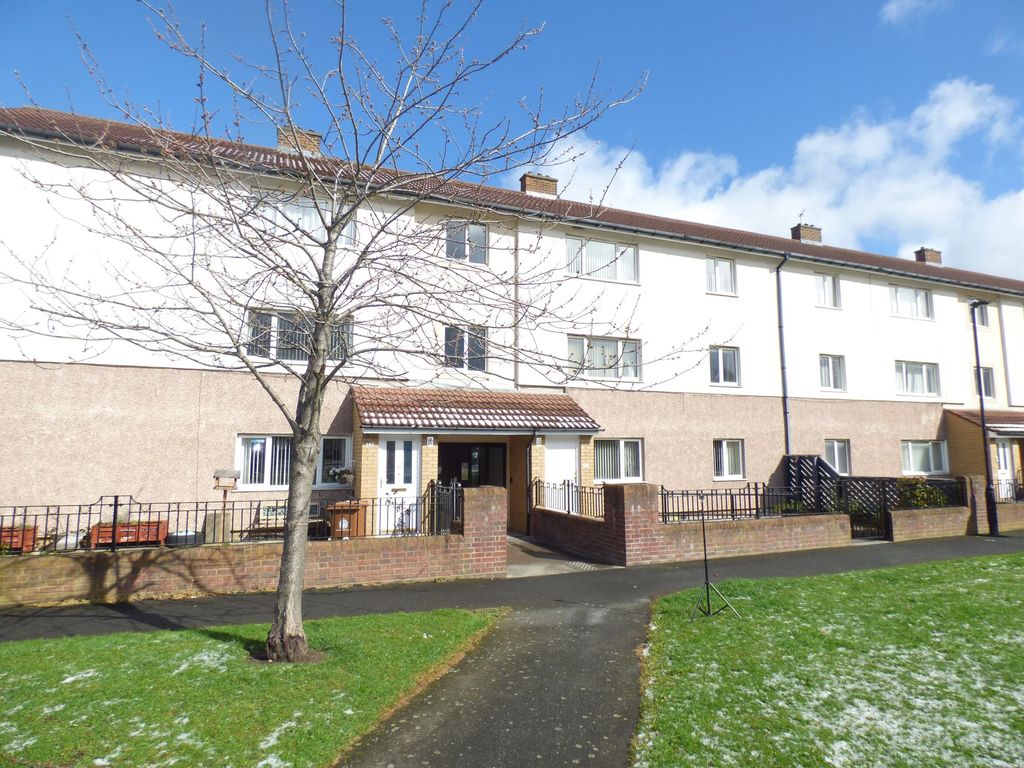 2 bed flat for sale in West Farm Avenue, Longbenton, Newcastle Upon