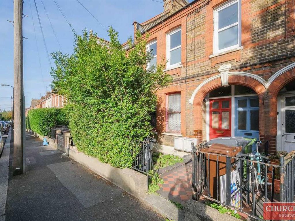 2 bed flat to rent in Mersey Road, London E17, £1,750 pcm Zoopla