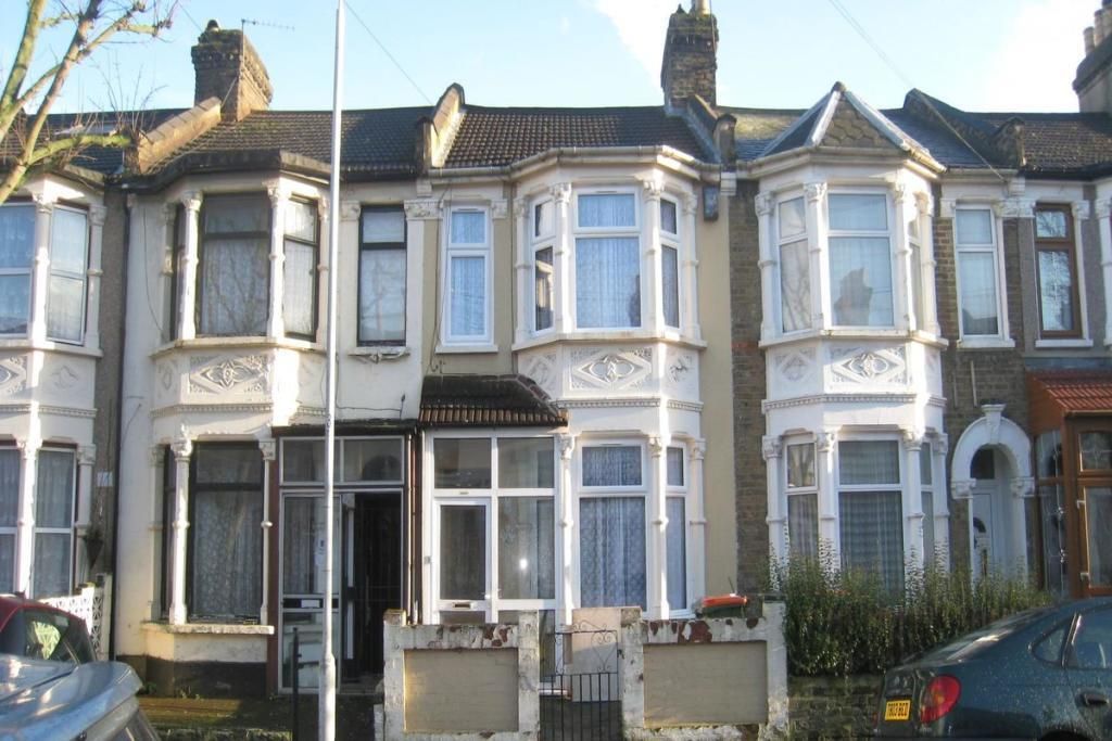 4 bed terraced house for sale in Jedburgh Road, London E13, £549,950