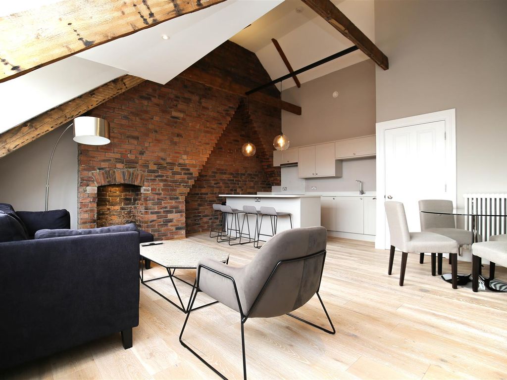 2 bed flat to rent in West Avenue, Gosforth, Newcastle Upon Tyne NE3, £