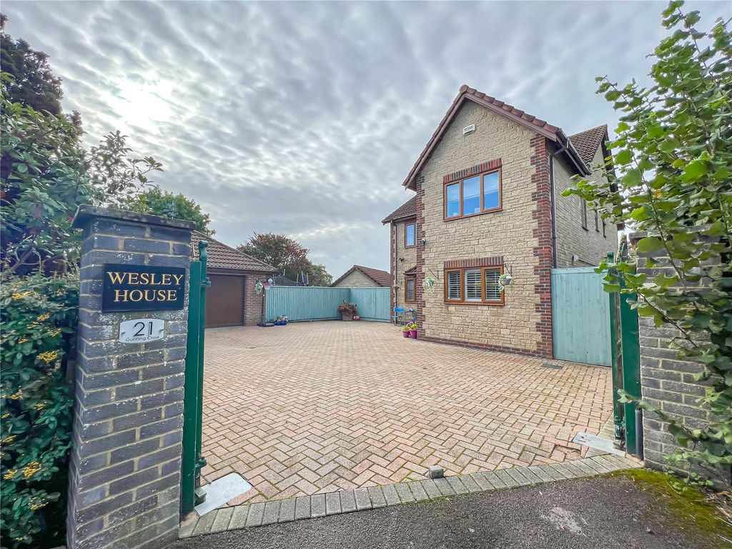 4 bed detached house for sale in Gunning Close, Hanham, Bristol BS15