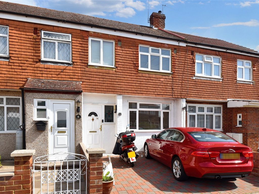 2 bed terraced house to rent in Cranford Drive, Hayes, Middlesex UB3