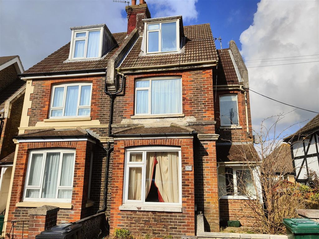 4 bed property for sale in Elm Grove, Brighton BN2, £375,000 Zoopla