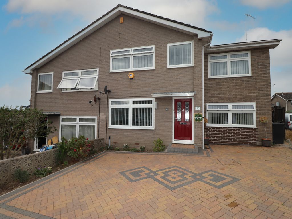5 bed terraced house for sale in Beech Close, Torpoint, Cornwall PL11