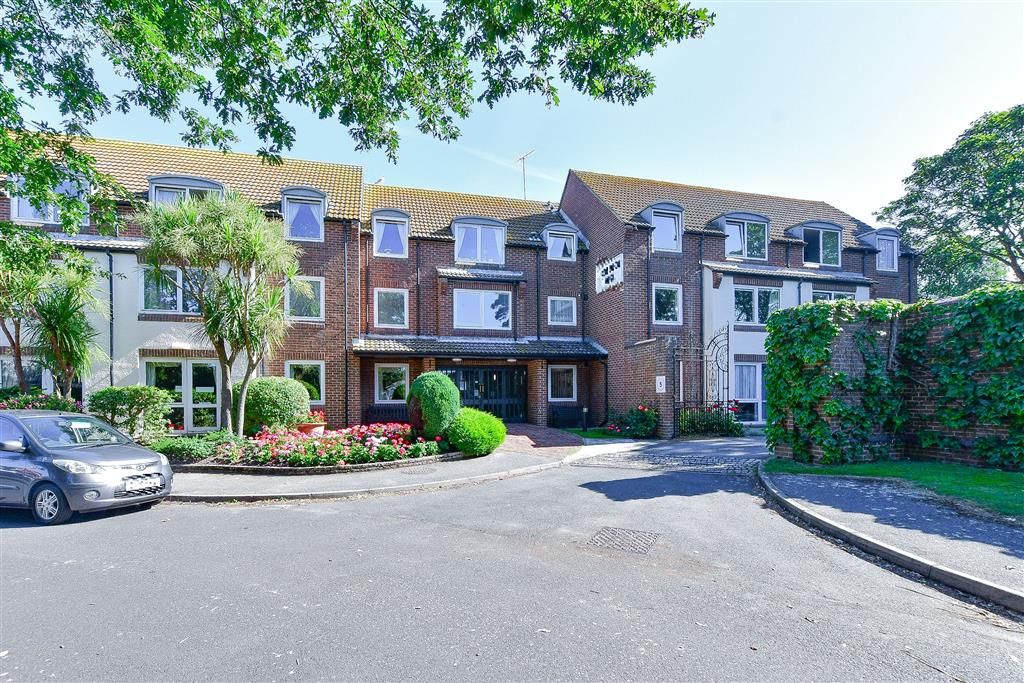 1 bed flat for sale in Hunting Gate, Birchington, Kent CT7, £75,000