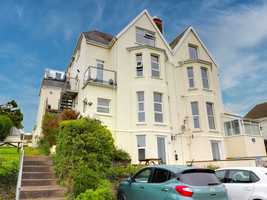 3 bed flat for sale in Seymour Villas, Seymour Villas