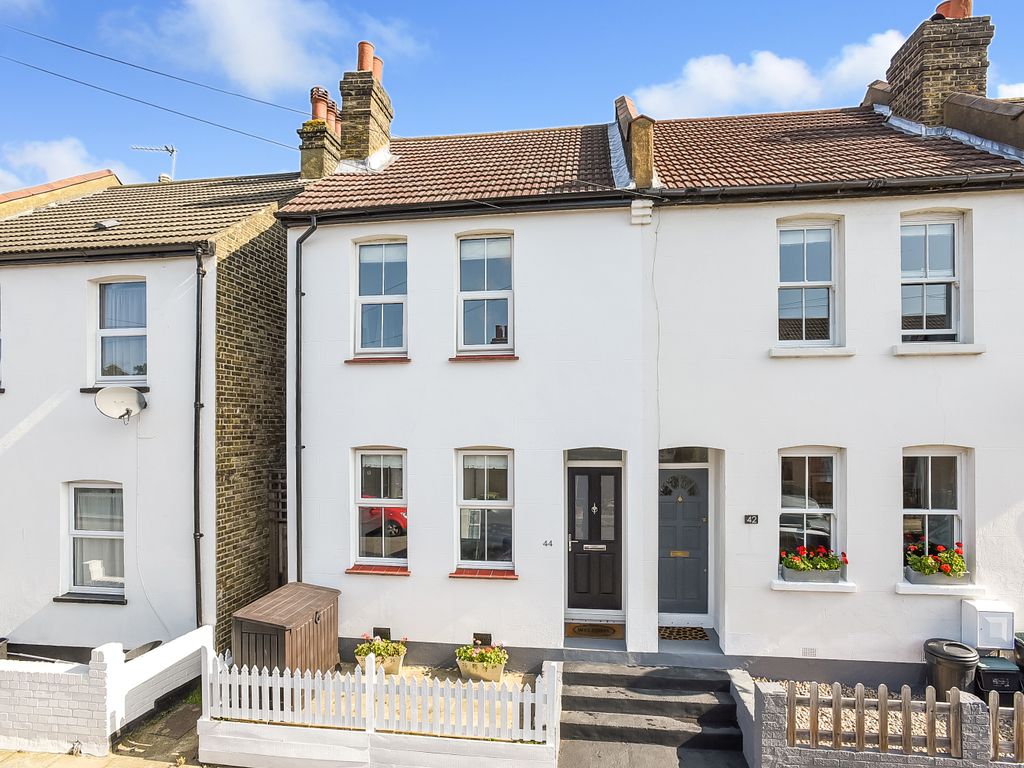 2 bed end terrace house for sale in Liddon Road, Bickley, Bromley BR1